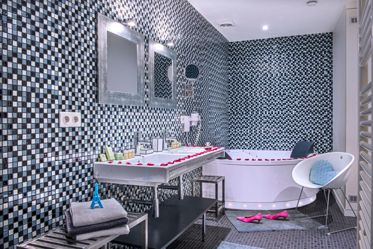 Bathroom 4, Hotel Villa Boheme, Paris