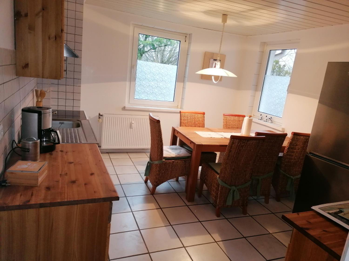 Others 5, Ellen`s Pension, Stendal