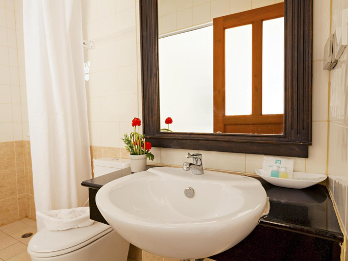 Bathroom 4, Garden Phuket Hotel, Phuket Island