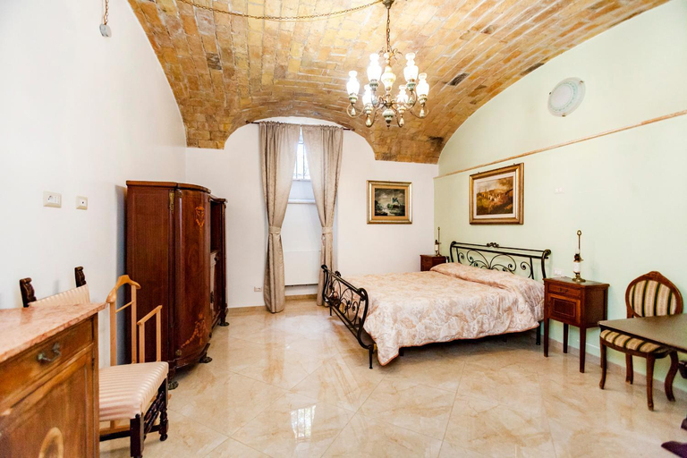 Bedroom, Stop Colosseo, Rome
