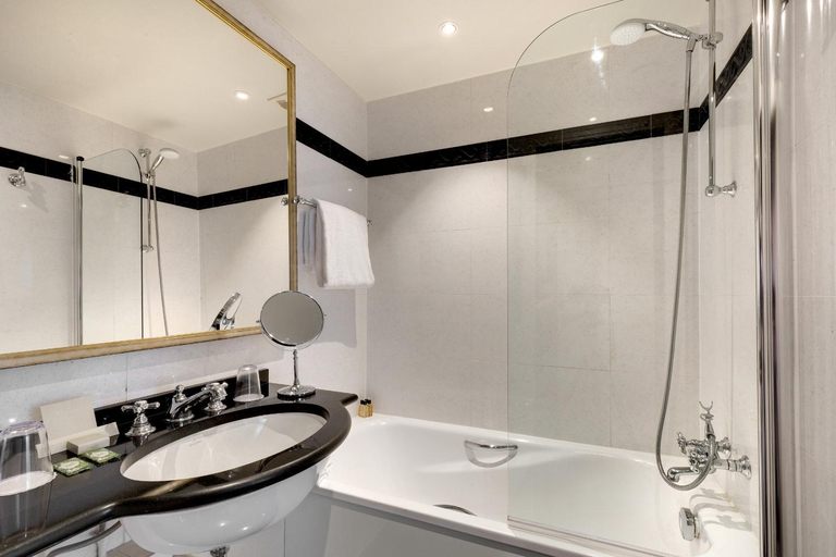 Bathroom 4, Hotel Le Senat, Paris
