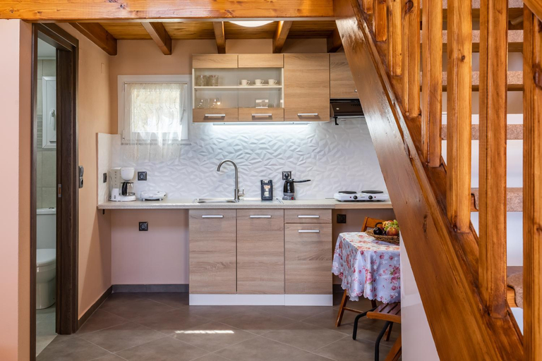 2, Irene's Paradise apartments, Thessaly