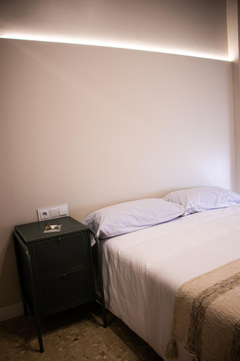 Others 2, Acola Rooms, Pontevedra
