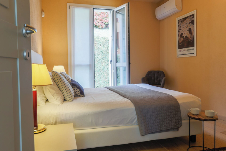 Bedroom 3, Lakefront Contemporary, Como