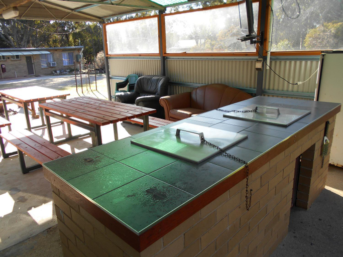 Food & Drinks, Grampians View Cottages, N. Grampians  - Stawell