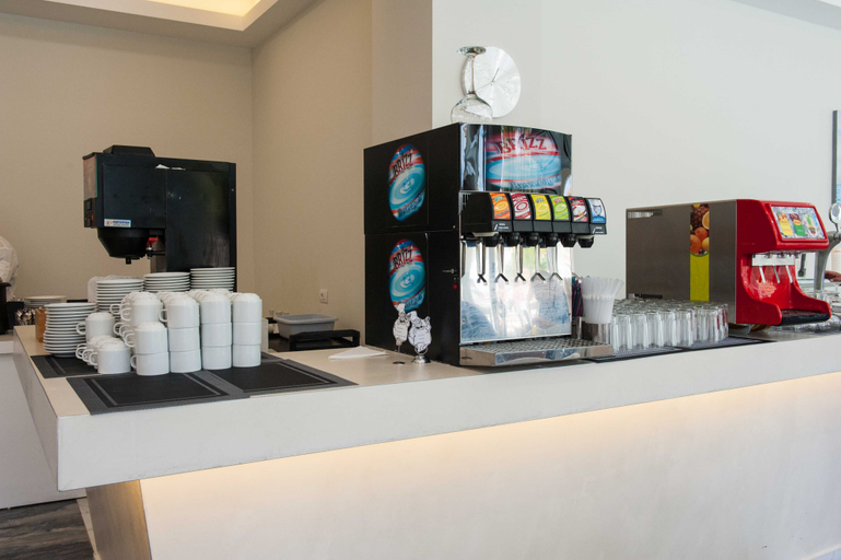 Food & Drinks 5, Amour Holiday Resort, Ionian Islands