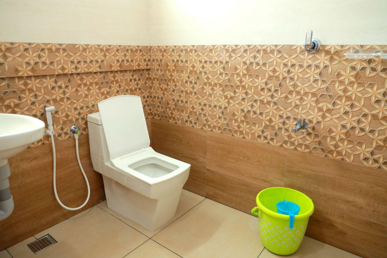 Bathroom 2, Sky Residency, Thrissur