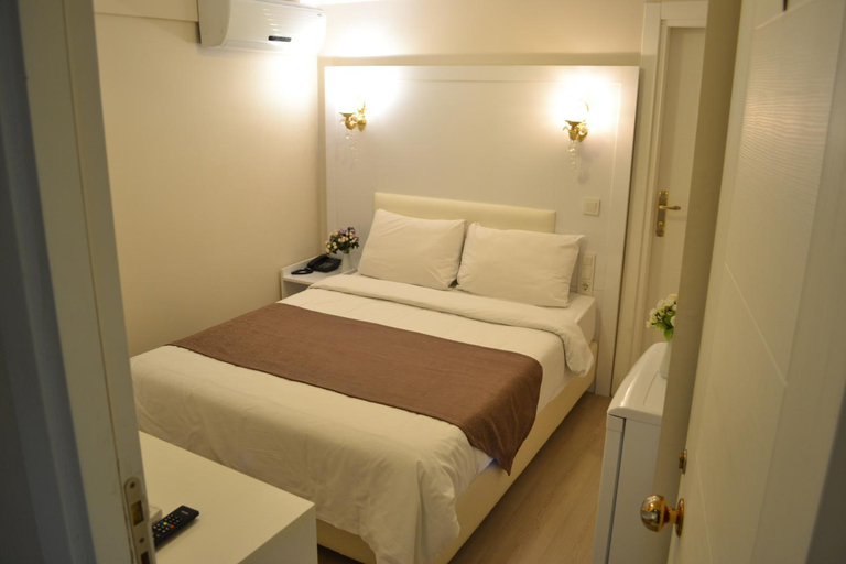 Bathroom 3, New Fatih Hotel, Fatih