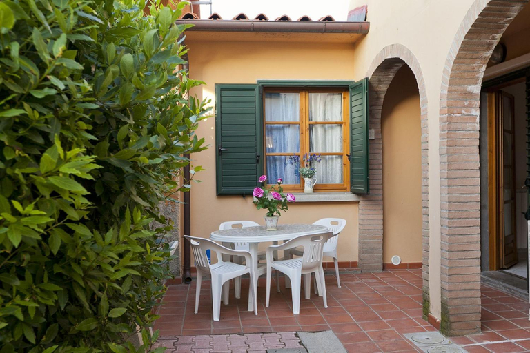 Others 3, Borgo Guglielmo, Livorno