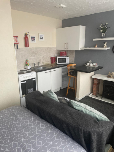 Others 5, Sarnia holiday flats, Blackpool