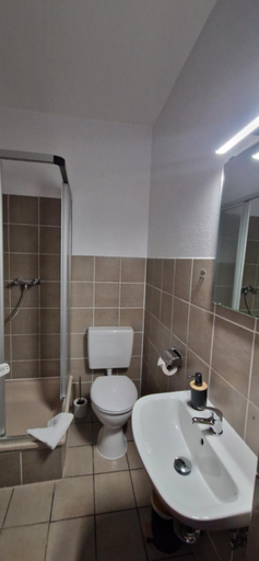 Bathroom 2, BusinessHotel Muhlenbeck, Oberhavel