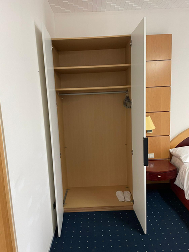 Bedroom 12