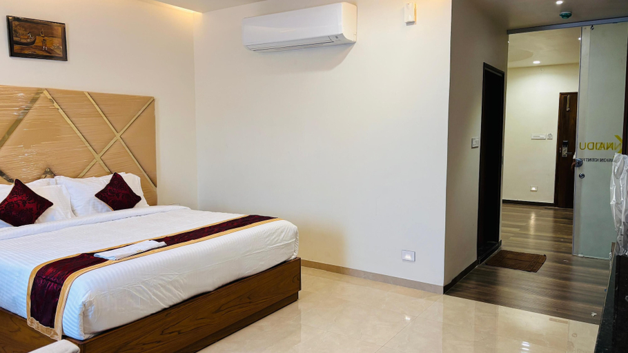Bedroom 5, MK Naidu Hotel & Conventions Center, Warangal