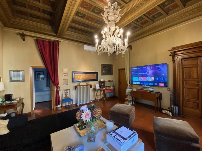 Others 5, 78 Luxury Margutta Suite, Roma