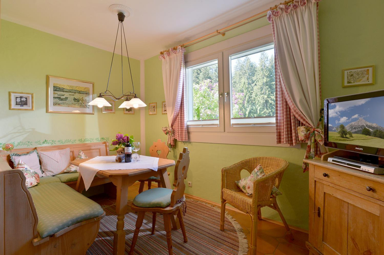 Others 3, Chalet Grizzly, Kufstein