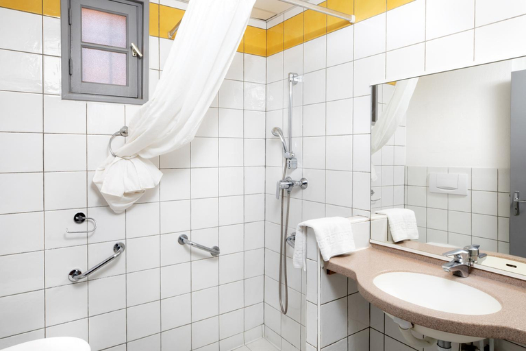 Bathroom 5, SOWELL RESIDENCES Chenes Verts, Var