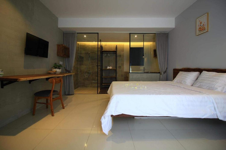 Bedroom 13