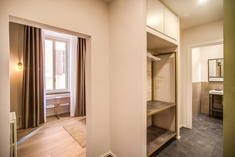 Others 4, Capranica Private Suites, Rome
