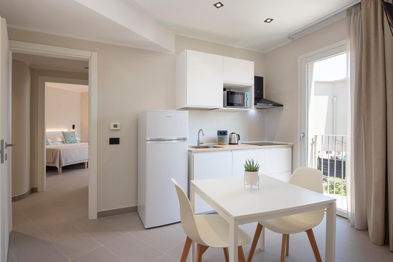 Others 5, MEM Lodge and Suite, Cagliari