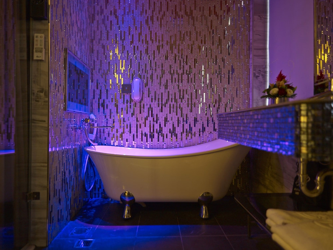 Bathroom 2, Beauty Hotels Taipei Bstay, Taipei City