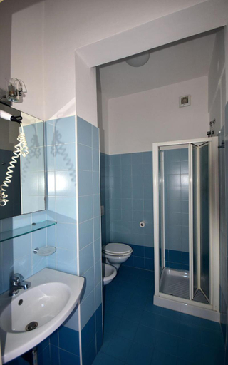 Others 5, Residence Avana, Ancona