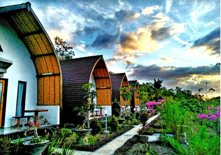 Exterior 6