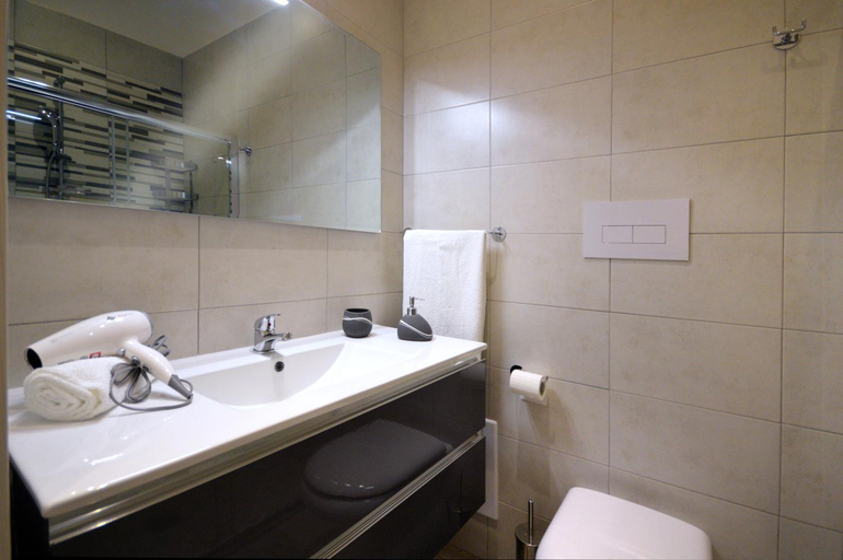 Bathroom 2, Alexandra exclusive apartment, Napoli
