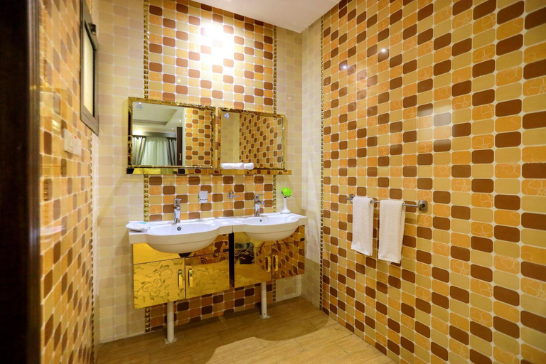 Bathroom 4, Hospitality Path Serviced Apartments, Riyadh