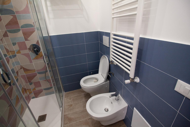 Bathroom 4, Aragona15 Suites, Palermo