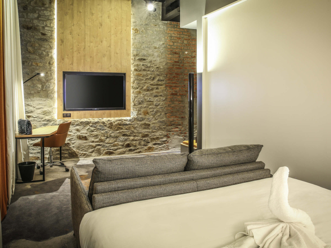 Bedroom, Novotel Saint Brieuc Central Station, Côtes-d'Armor