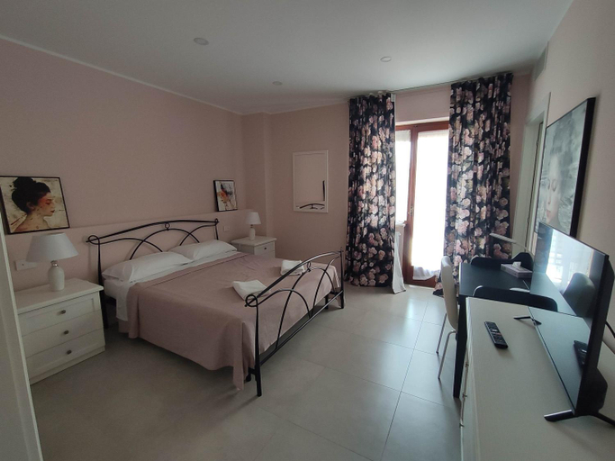 Others 2, GArt Riviera B&B, Pescara