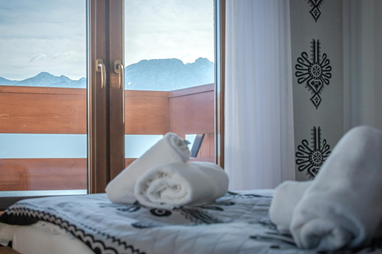 Others 3, Willa na Grani, Tatra
