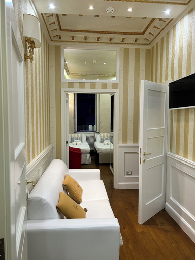 Bedroom 3, Piazza Venezia Luxury Suite, Rome
