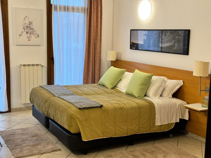 Bedroom 5, Residence Malpensa, Varese