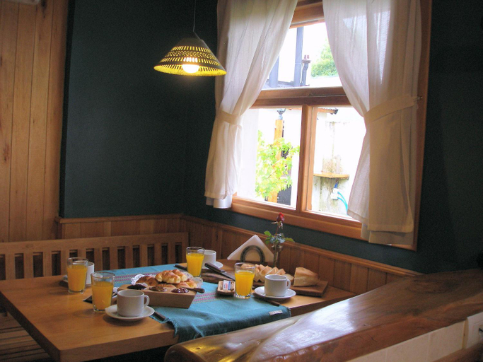 Dining Room 11