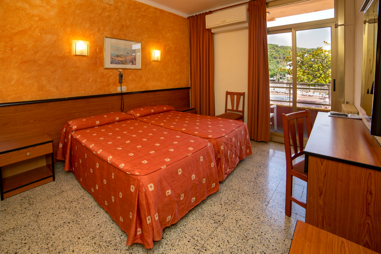 Bedroom 3, BLUESEA Continental, Girona