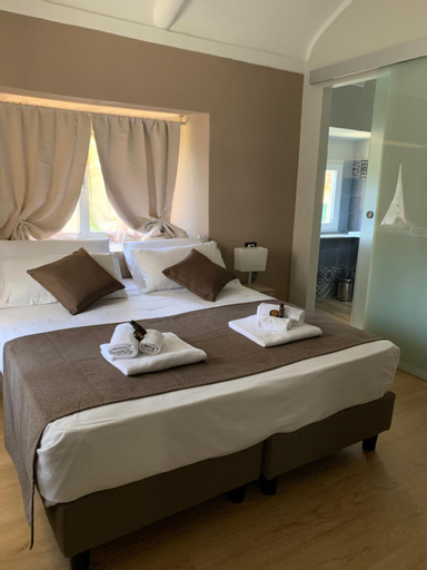 Bedroom 15