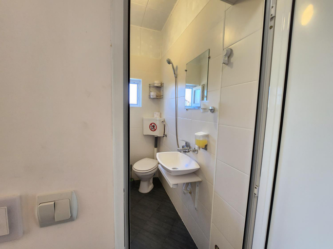 Bathroom 3, Villa "Old Station", Septemvri