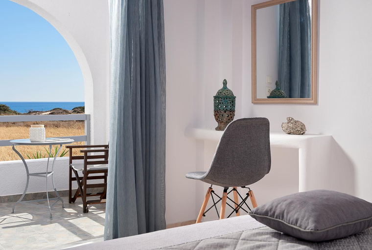 Others 4, Muses Rooms Milos, South Aegean