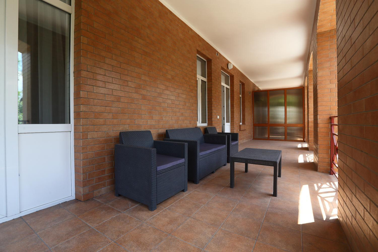 Others 4, Oberig Hotel, Solomians'kyi