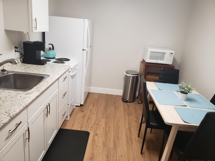 Dining Room 10