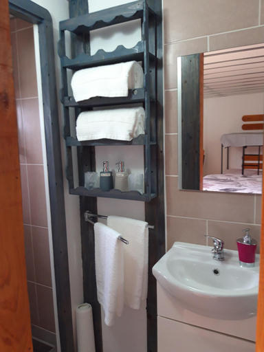 Bathroom 3, Alojamento Raminho dos Acores, Angra do Heroísmo
