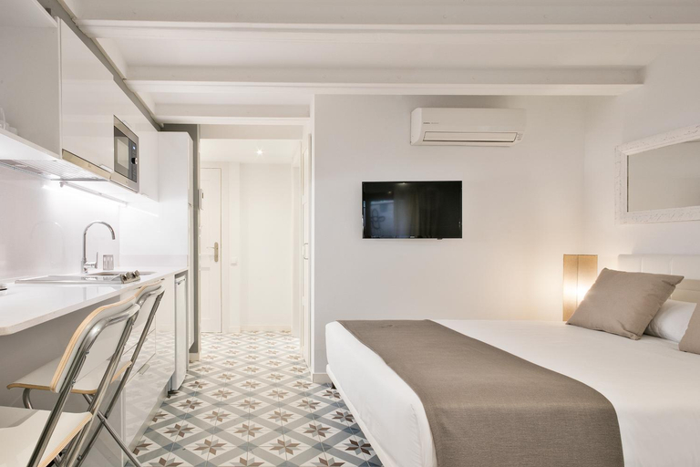 Bedroom 3, Uma Suites Sagrada Familia, Barcelona