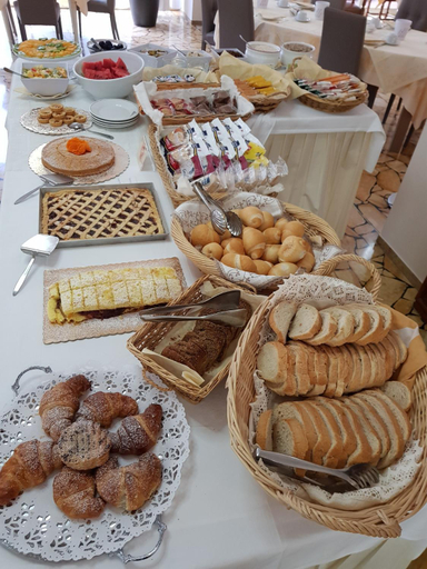 Food & Drinks 3, Park Hotel Castello, Savona