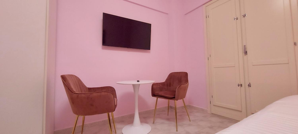Others 4, Lungofiume Suite, Avellino