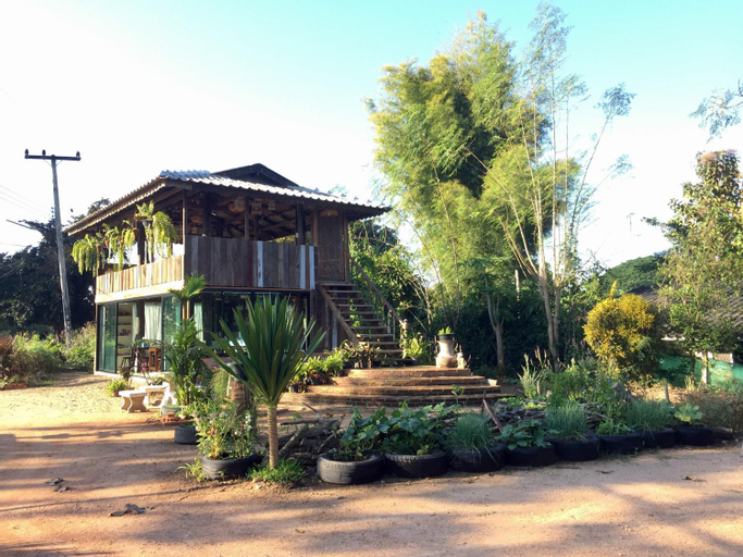 i Am i Farm Stay, Mae Taeng