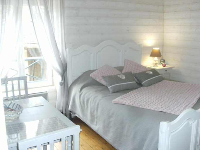 Others 4, jolie chambre dans ancien corps de ferme, Calvados