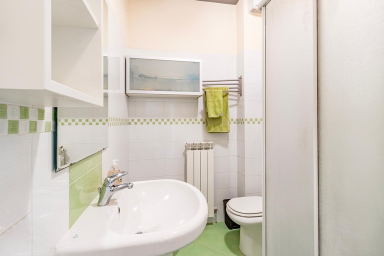 Bathroom, Appartamento Le Mimose - Lucca Apartment with Balcony - Happy Rentals, Lucca