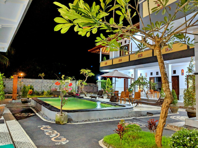 Exterior 6
