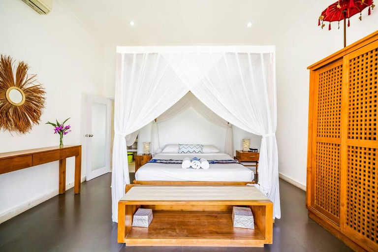 Bedroom 3, Spacious tropical 3BR pool villa, Badung